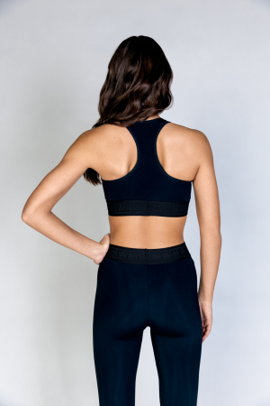 Топ short BASIC BLACK